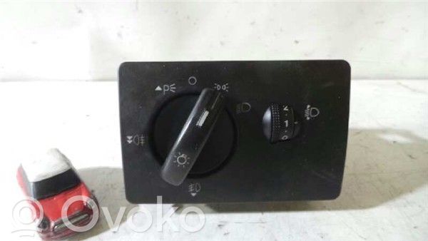 Interrupteur d’éclairage   4M5T13A024LA