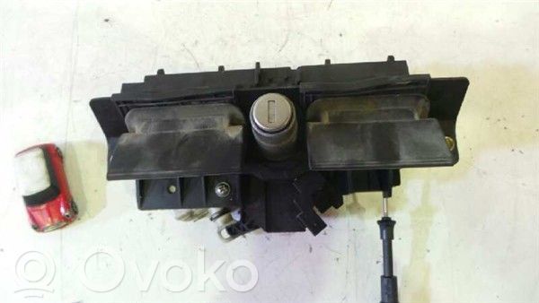 Audi A6 S6 C5 4B Manecilla externa de puerta de carga 