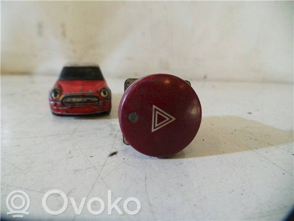 Peugeot Partner Avarinių žibintų jungtukas 