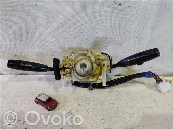 KIA Carnival Interruptor de control multifunción 