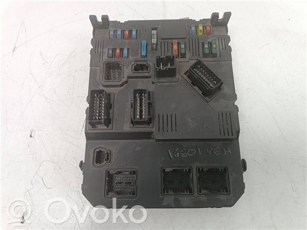 Citroen C3 Fuse module 