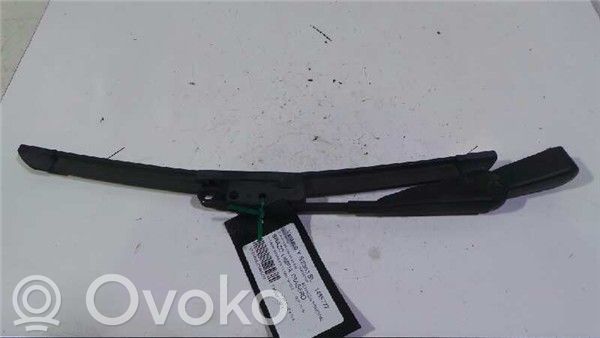 Hyundai Matrix Brazo del limpiaparabrisas trasero 