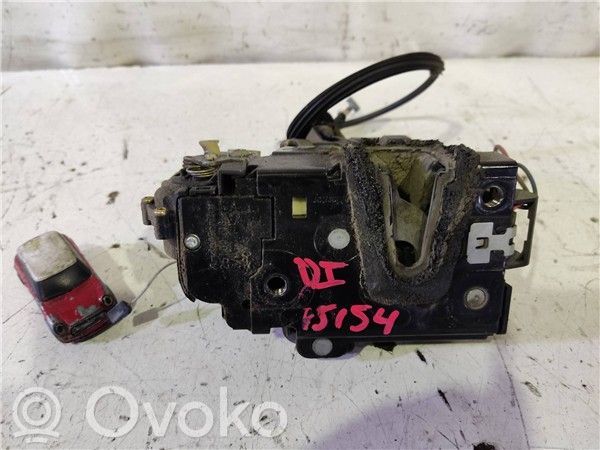 Skoda Fabia Mk1 (6Y) Serratura portiera anteriore 