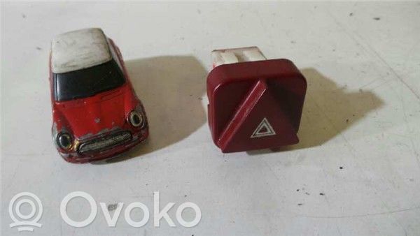 Peugeot 407 Hazard light switch 