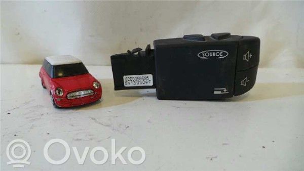 Renault Clio II Multifunkcinis valdymo jungtukas/ rankenėlė 