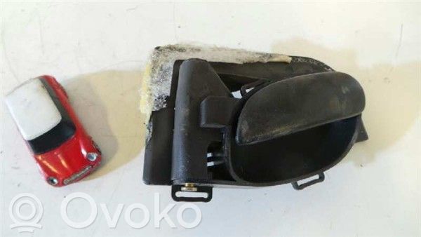 Peugeot 206 Manecilla interna puerta delantera 