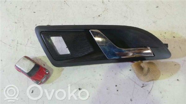 Skoda Octavia Mk2 (1Z) Manecilla interna puerta trasera 