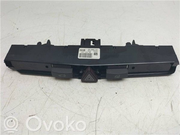 Opel Astra H Hazard light switch 