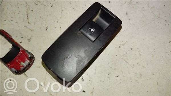 Opel Insignia A Elektrisko logu slēdzis 