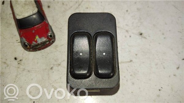 Opel Combo C Interruptor del elevalunas eléctrico 