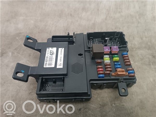 KIA Carnival Fuse module 
