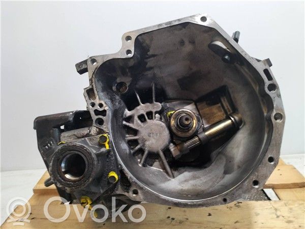 Chrysler Voyager Mehāniska 5 ātrumu pārnesumkārba 
