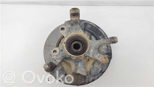 Nissan Terrano Achsschenkel vorne 