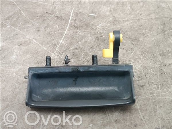 Klamka zewnętrzna drzwi tylnych samochodów dostawczych   J3,817204D000