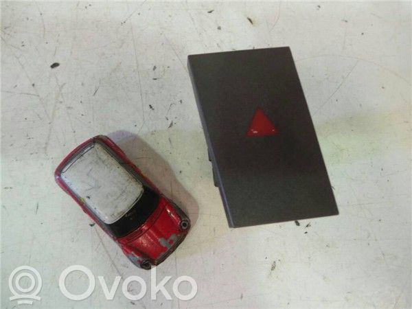 Opel Vectra C Hazard light switch 