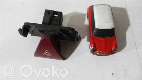 Peugeot 307 Avarinių žibintų jungtukas 
