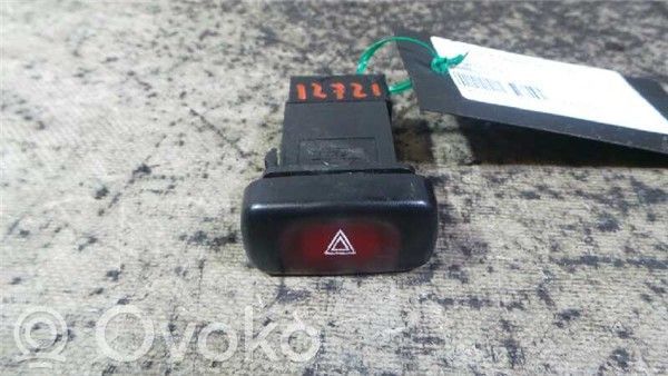 Nissan Primera Botón interruptor de luz de peligro 