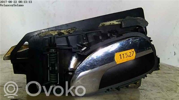 Peugeot 307 Priekinė atidarymo rankenėlė vidinė 