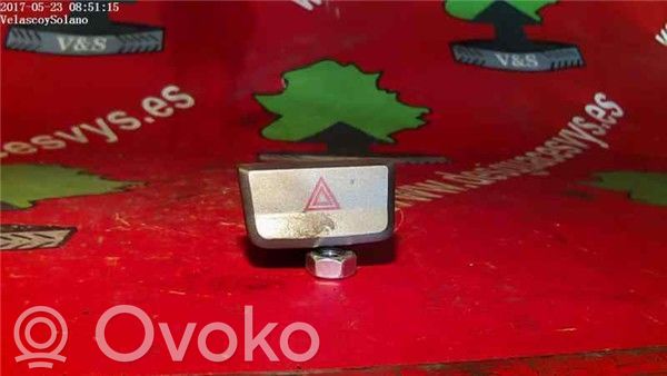 Hyundai Accent Hazard light switch 
