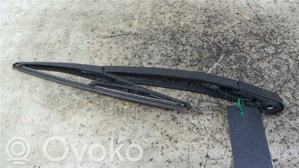 Opel Corsa D Brazo del limpiaparabrisas trasero 