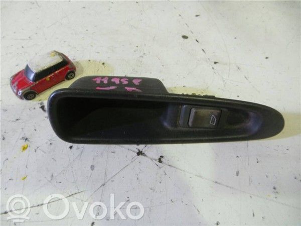 Volvo S40, V40 Electric window control switch 