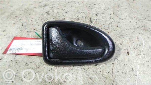 Dacia Logan I Manecilla interna puerta delantera 