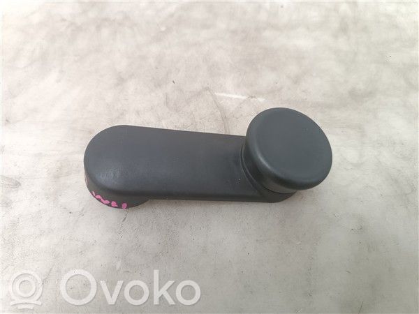 Opel Astra J Внутренняя ручка 