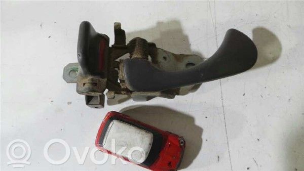 Mitsubishi L200 Внутренняя ручка 