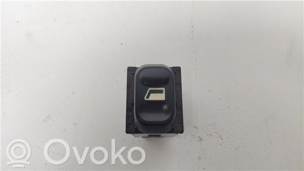 Citroen Berlingo Elektrisko logu slēdzis 