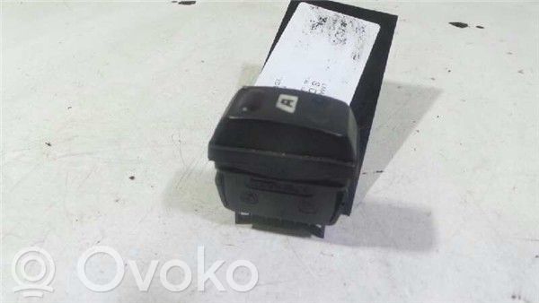 Citroen Xsara Picasso Electric window control switch 