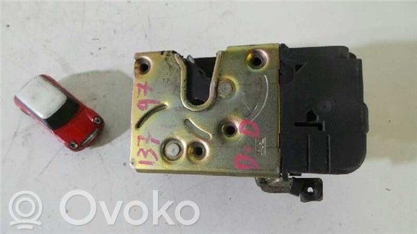 Peugeot 306 Serratura portiera anteriore 