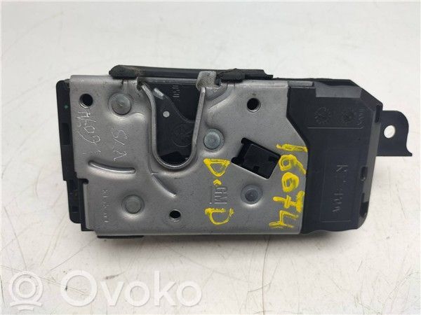 Opel Astra H Front door lock 