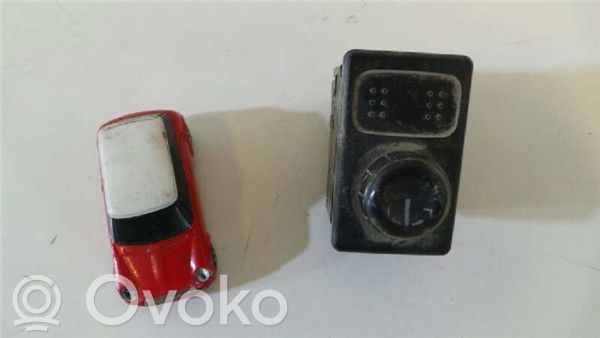 Nissan King Cab, Navara Interruptor del espejo lateral 
