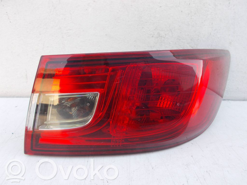 Renault Clio IV Rear/tail lights 