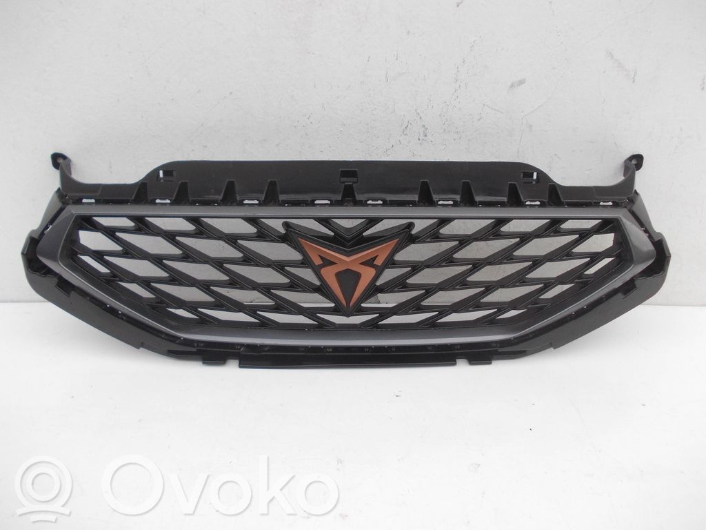 Seat Leon IV Rejilla superior del radiador del parachoques delantero 