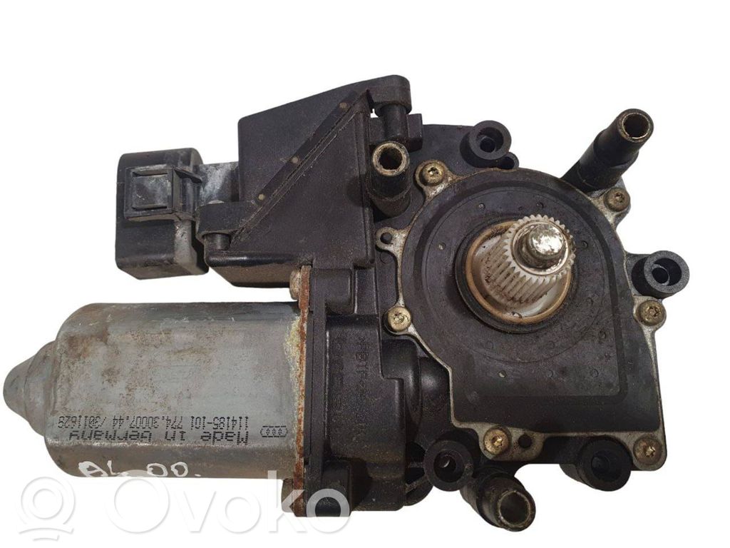 Audi A4 S4 B5 8D Silniczek podnośnika szyby drzwi 
