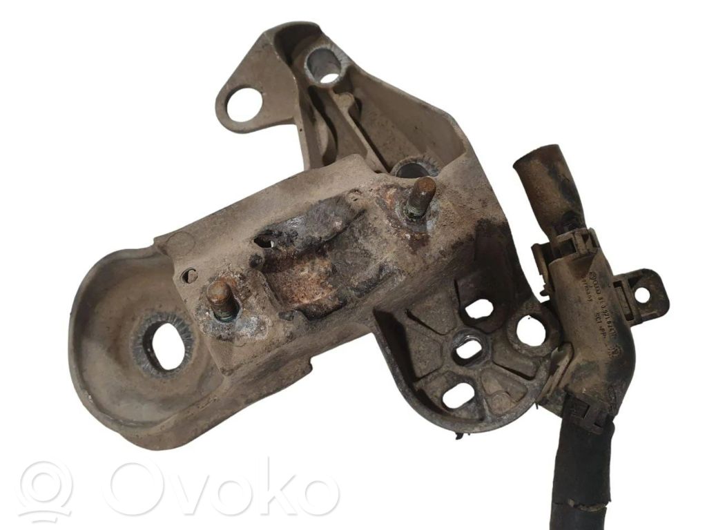 Audi A6 S6 C5 4B Engine mounting bracket 