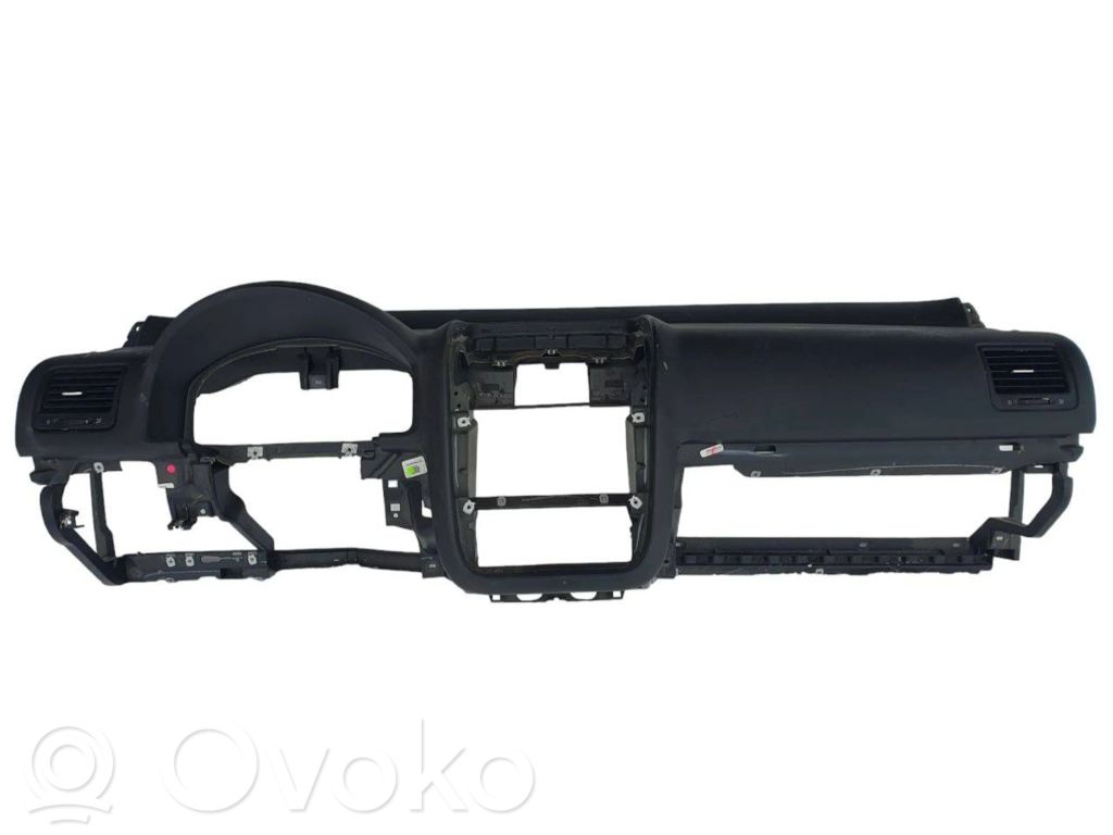 Volkswagen Golf V Панель 