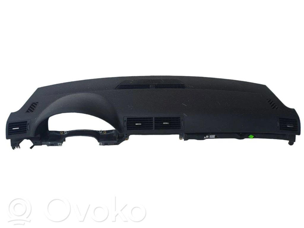 Audi A4 S4 B7 8E 8H Dashboard 