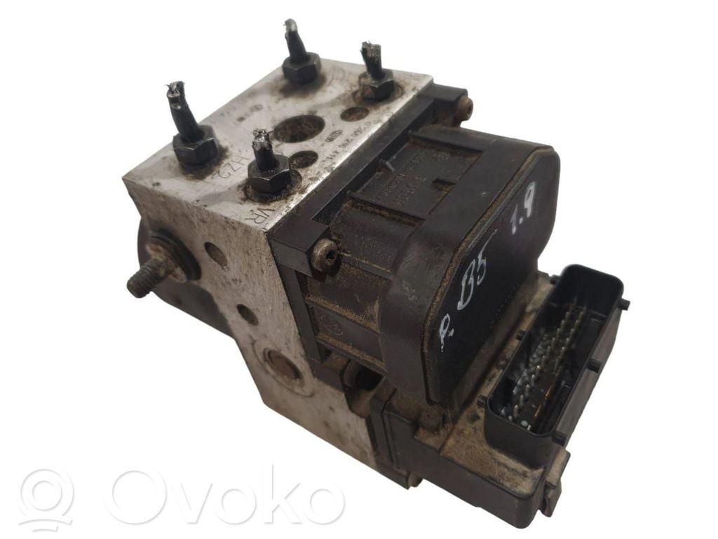 Volkswagen PASSAT B5 ABS bloks 