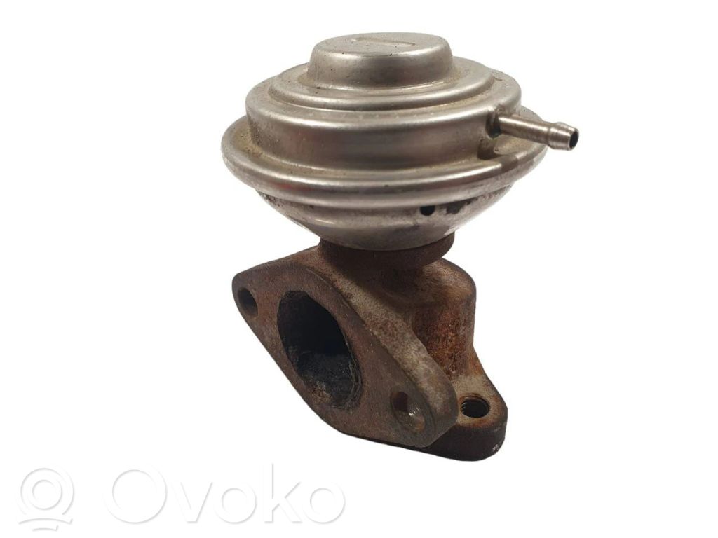 Audi A6 S6 C4 4A Válvula EGR 