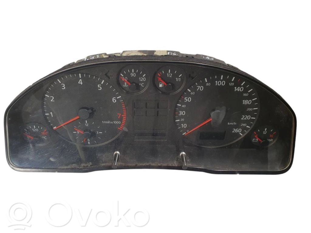 Audi A6 S6 C5 4B Nopeusmittari (mittaristo) 