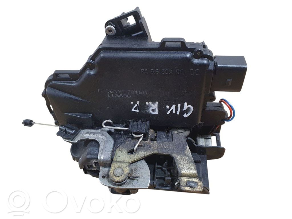 Volkswagen Golf IV Zamek drzwi przednich 