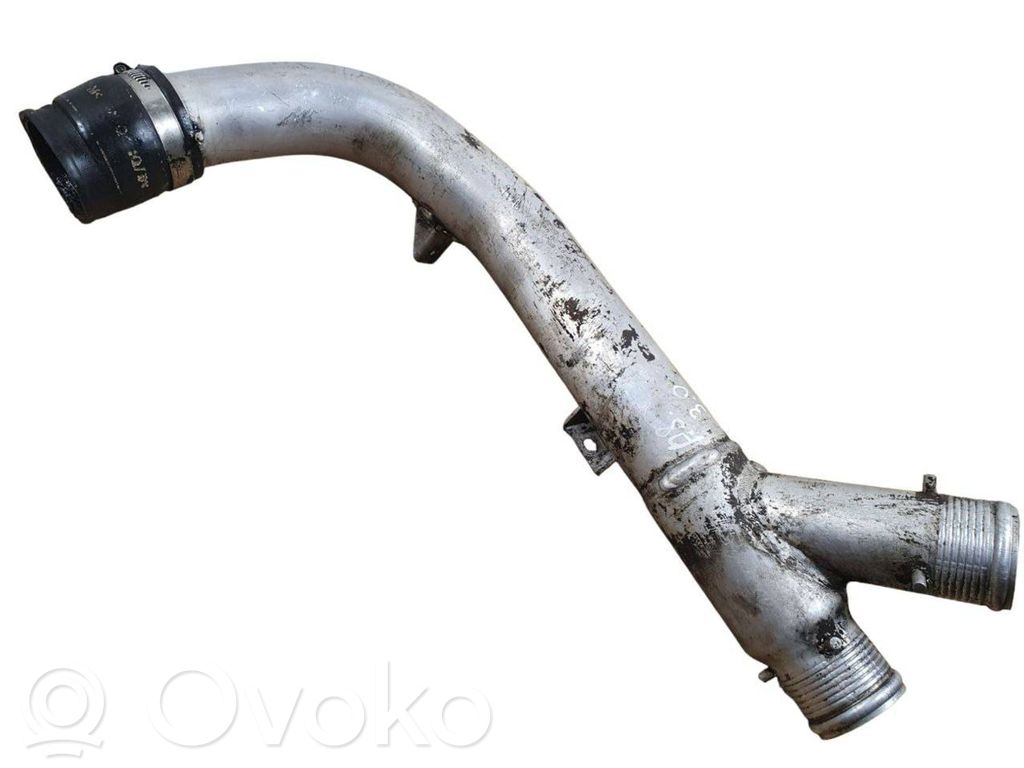 Audi A8 S8 D3 4E Wąż / Rura intercoolera 