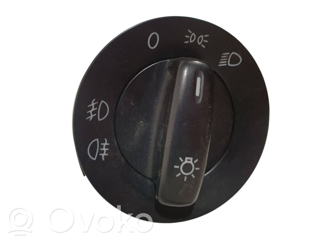 Volkswagen Golf V Interruptor de luz 