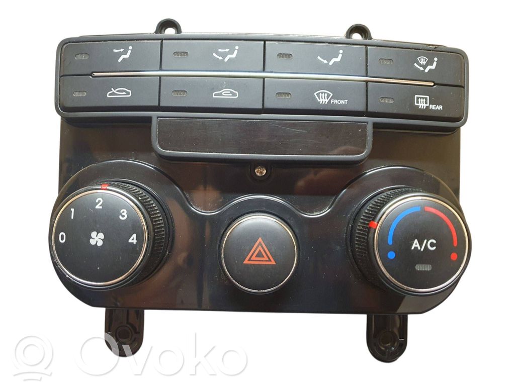 Hyundai i30 Climate control unit 
