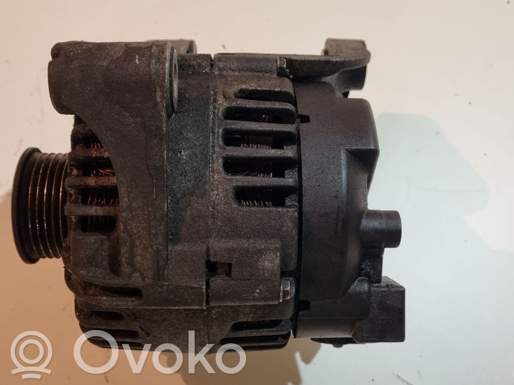 BMW 1 E81 E87 Generator/alternator 