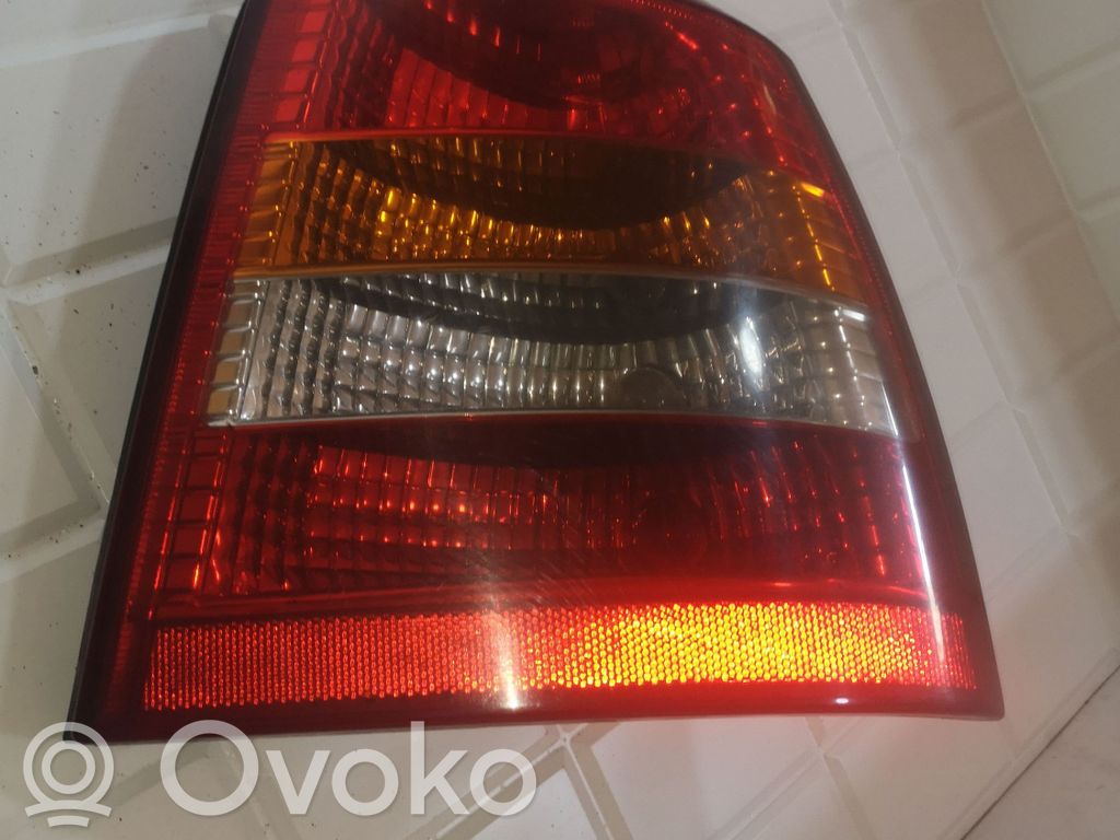 Lampa tylna   90521544,02040399,040399