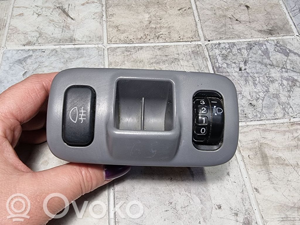 Toyota Yaris Headlight level height control switch 