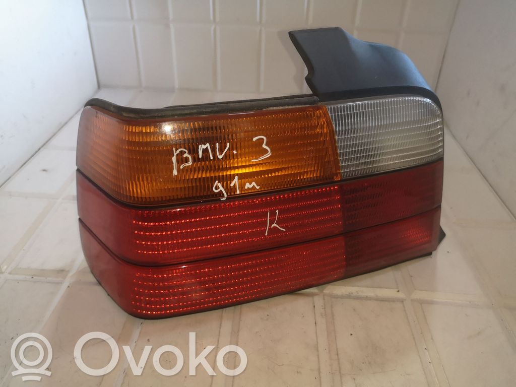 BMW 3 E46 Galinis žibintas kėbule 